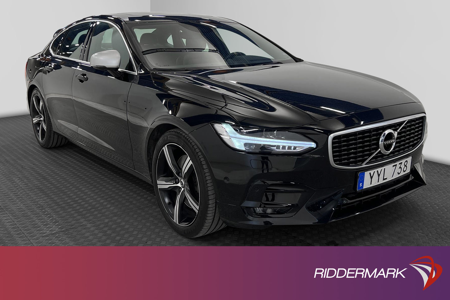 Volvo S90 T5 250hk R-Design B&W Taklucka Kamera Navi VOC