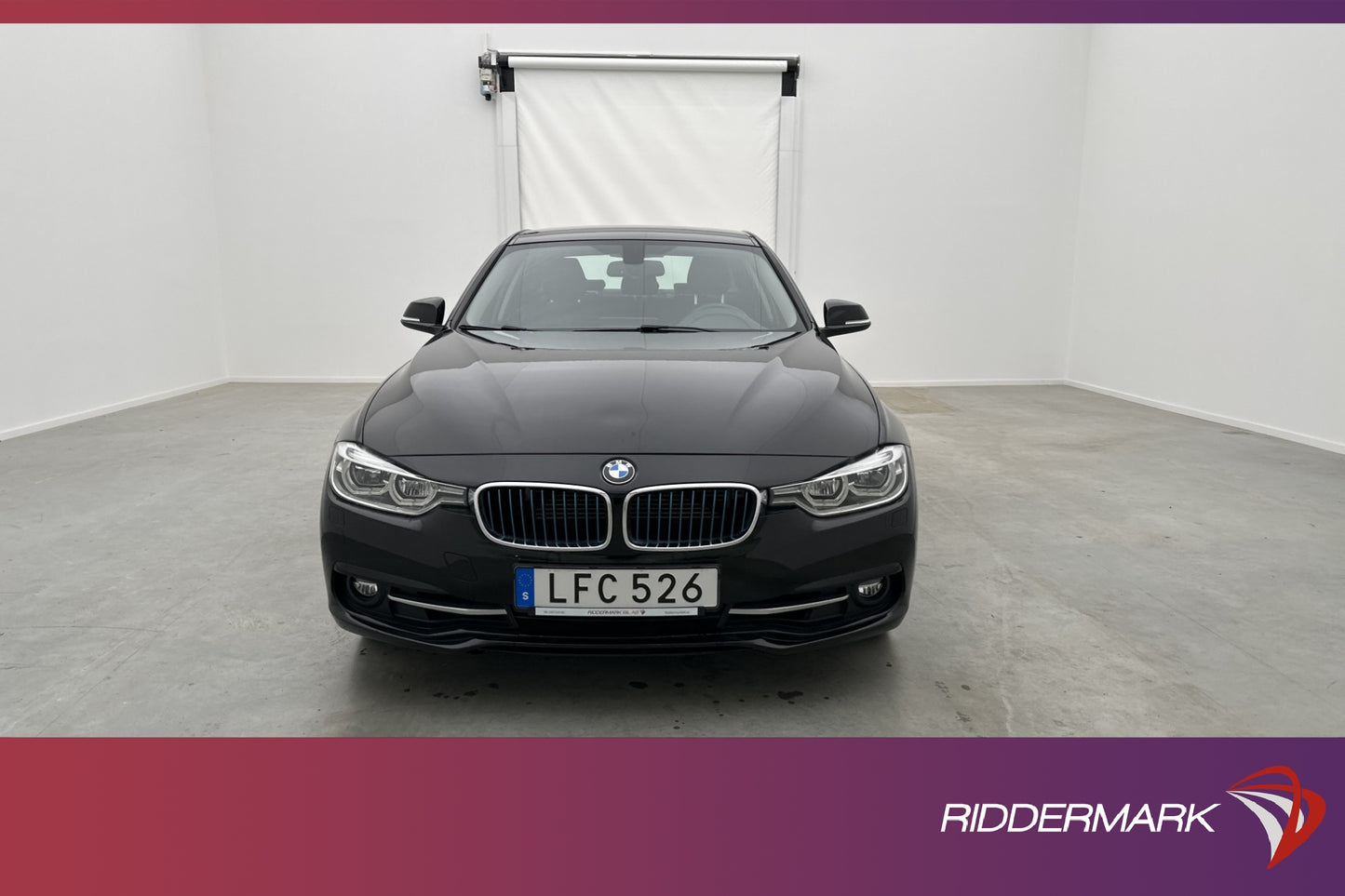 BMW 330 e Sedan 252hk Sport line Navi HiFi Välservad