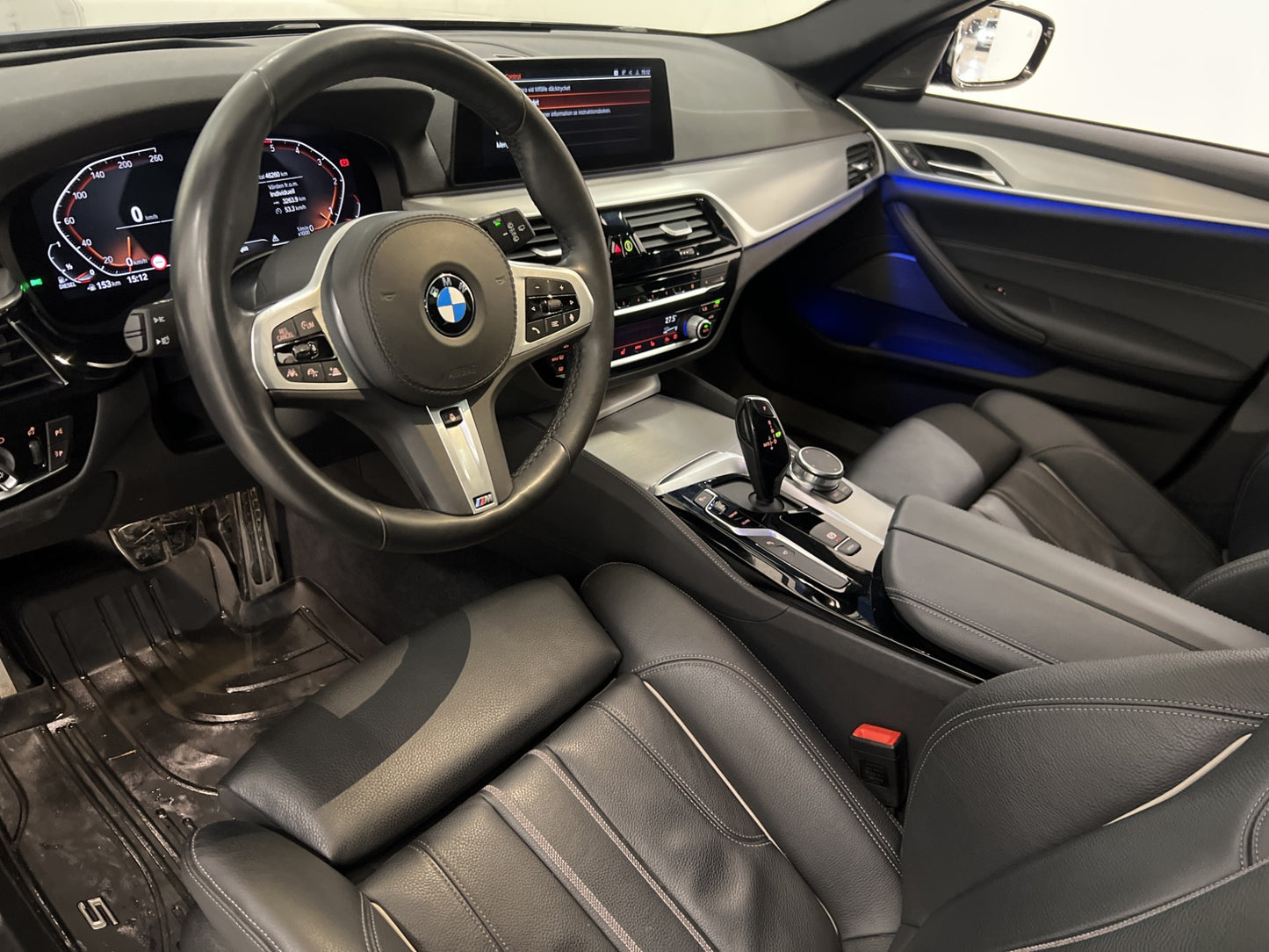 BMW 530d xDrive M Sport Cockpit D-värm H/K 360*kamera  265hk