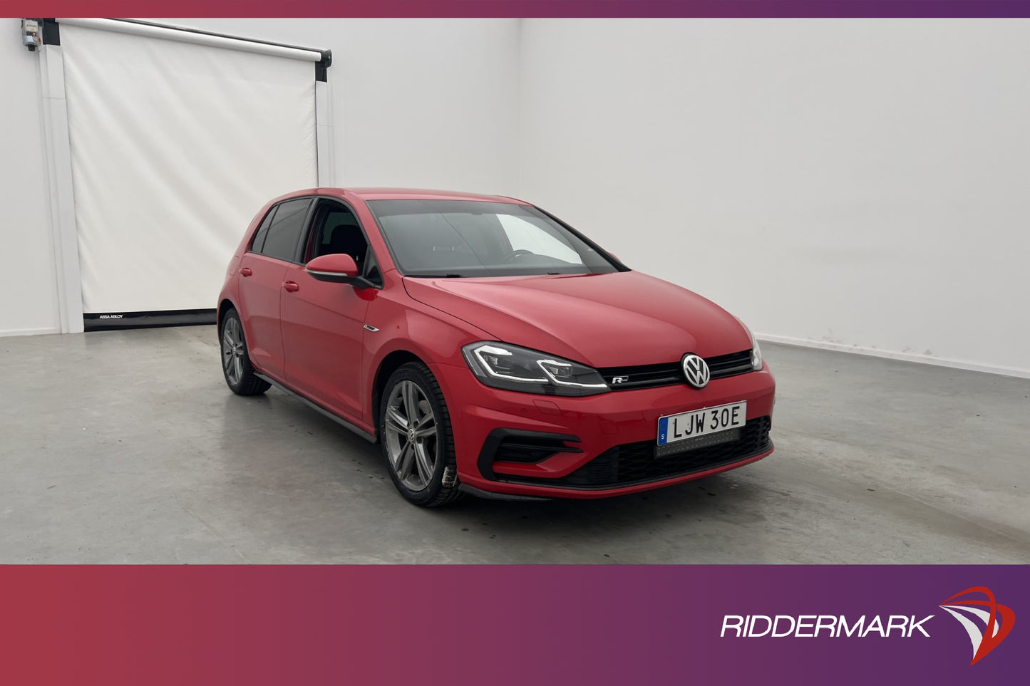 Volkswagen Golf 1.5 TSI 150hk R-Line CarPlay Adaptiv-fart