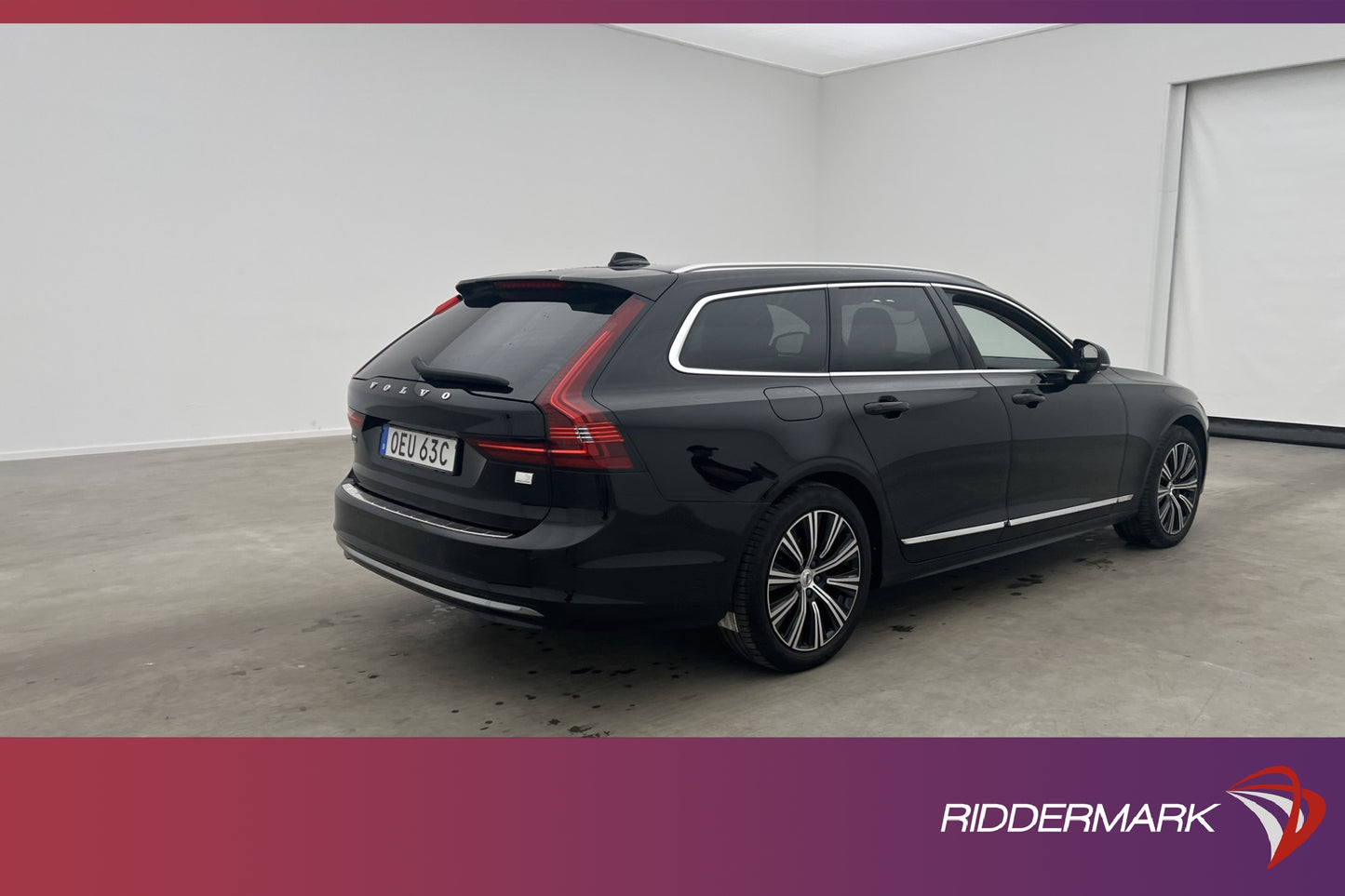 Volvo V90 Recharge T6 AWD Inscription Exp Kamera BLIS MOMS