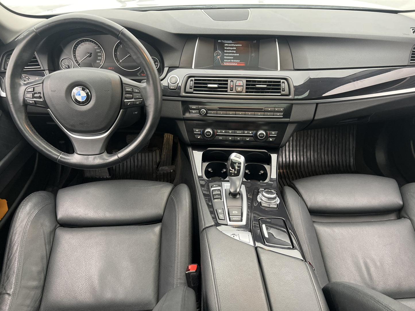 BMW 520d 190hk xDrive  Pano H/K Drag Skinn 0.50l/mil