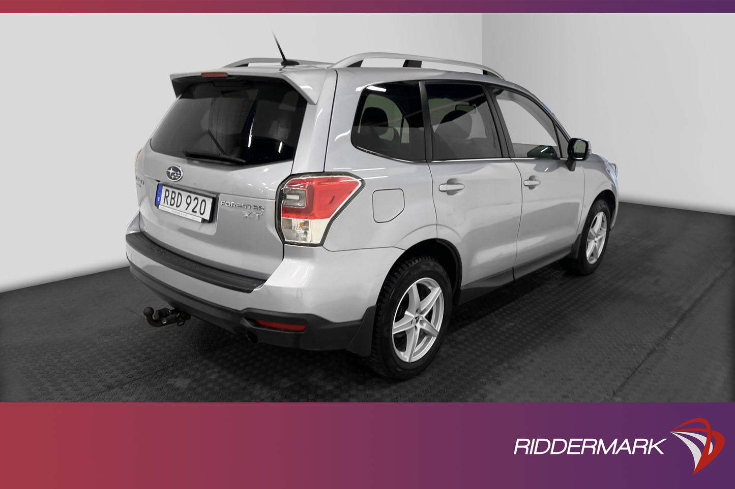 Subaru Forester 2.0 241hk 4WD Pano M-Värmare B-Kamera Skinn