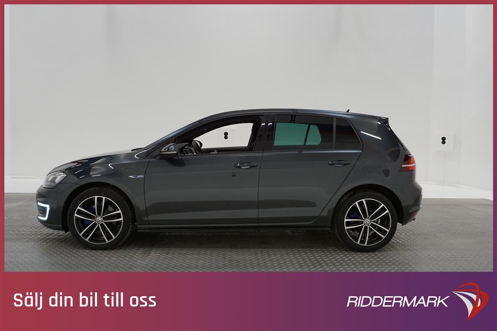 Volkswagen Golf GTE 204hk P-Värm Backkamera Nyservad