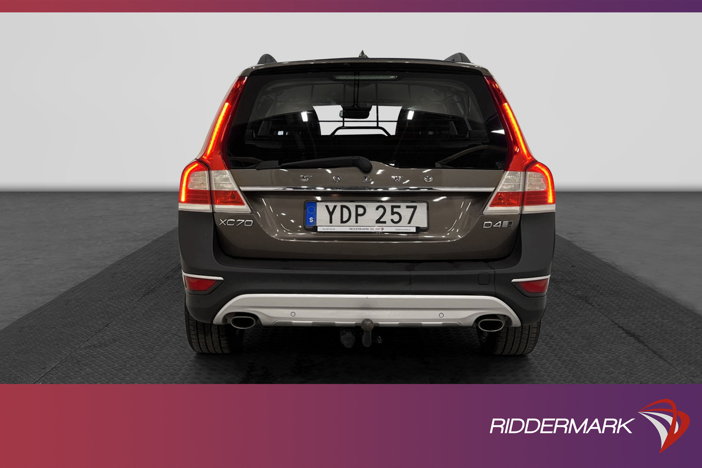 Volvo XC70 D4 AWD Summum Voc T-lucka D-Värm Drag Navi 181hk