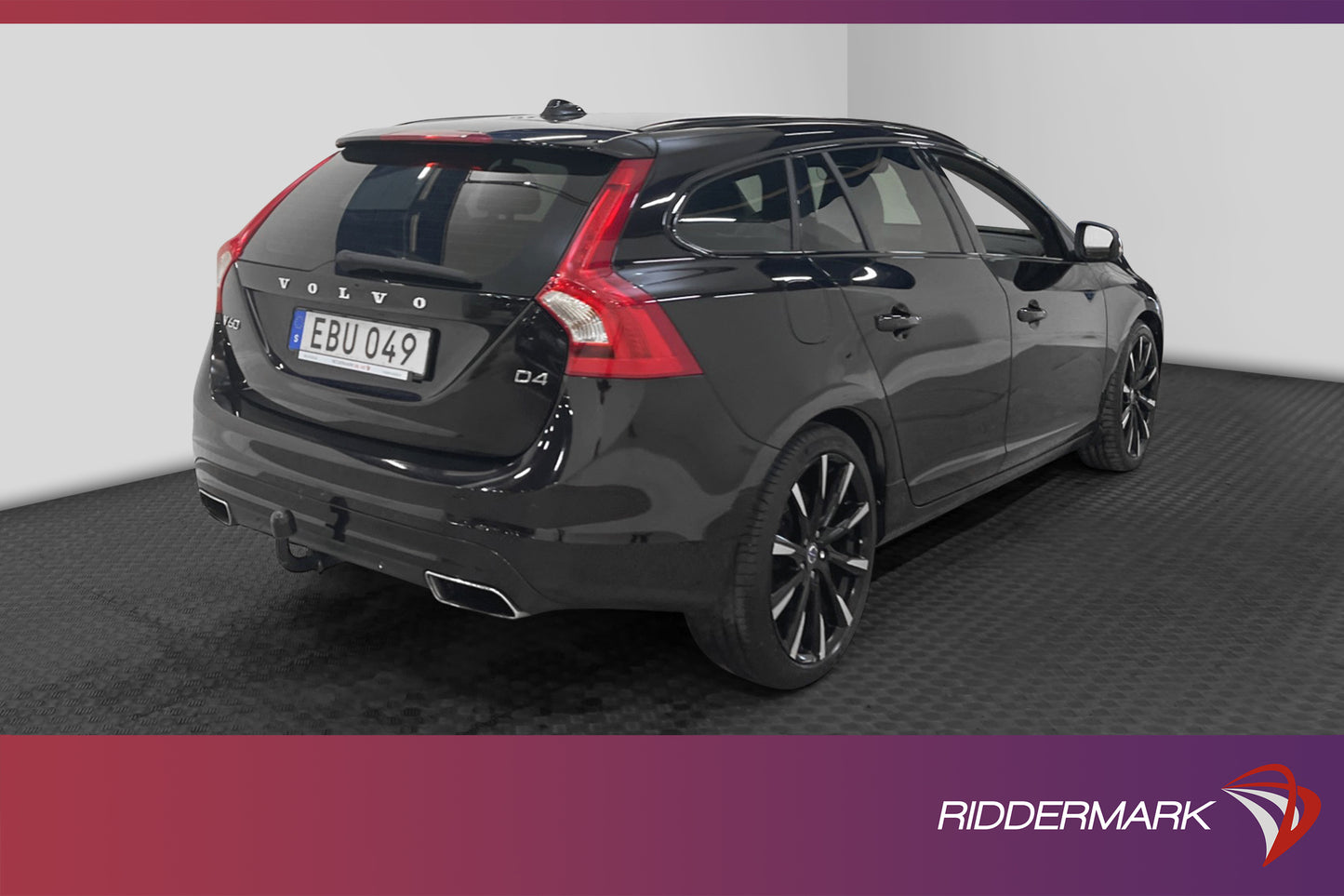 Volvo V60 D4 181hk Summum D-Värm Taklucka VOC Navi Skinn