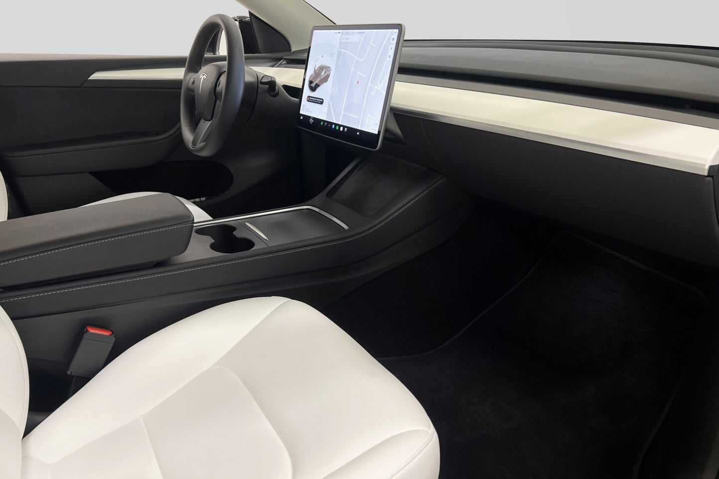 Tesla Model Y Long Range AWD 345hk Svensksåld Autopilot