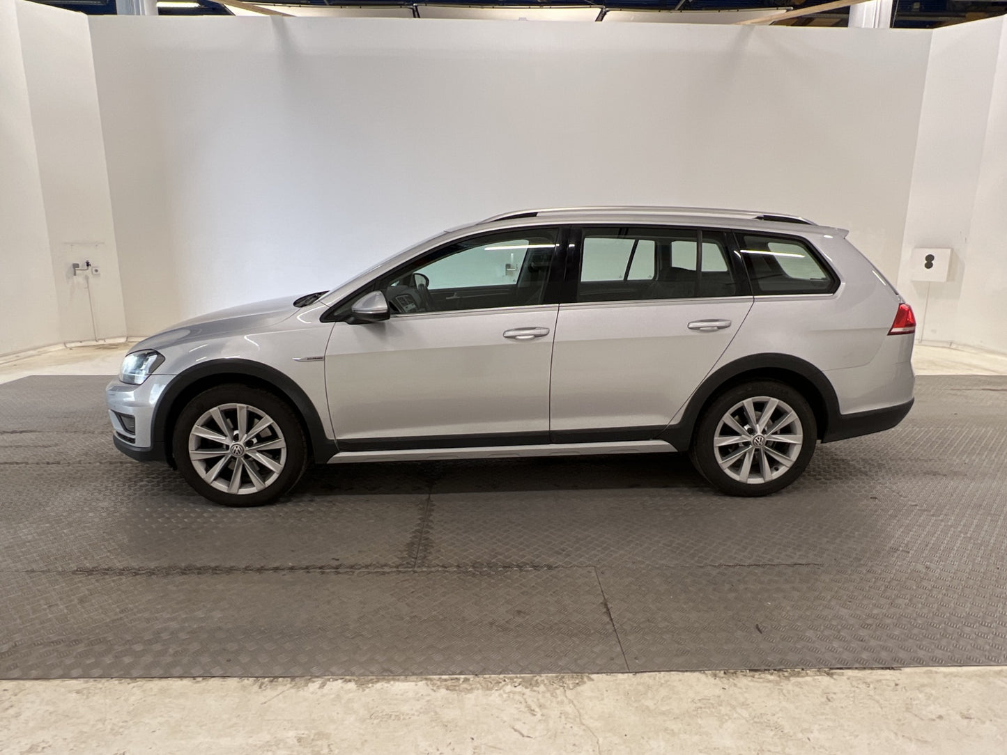 Volkswagen Golf Alltrack 2.0 TDI 4M Premium D-värm B-kamera