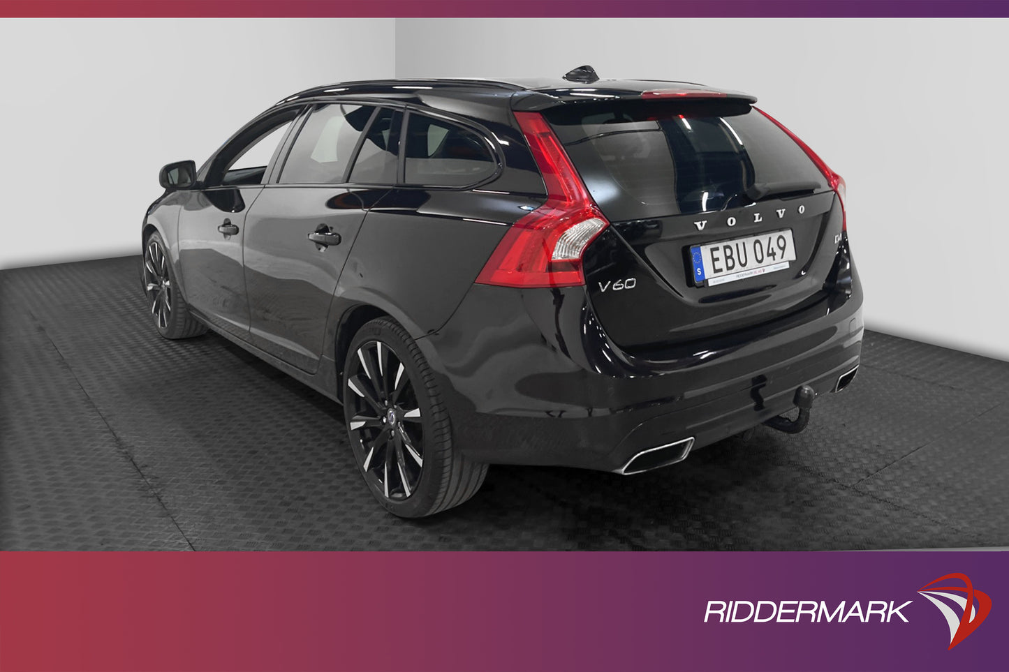 Volvo V60 D4 181hk Summum D-Värm Taklucka VOC Navi Skinn