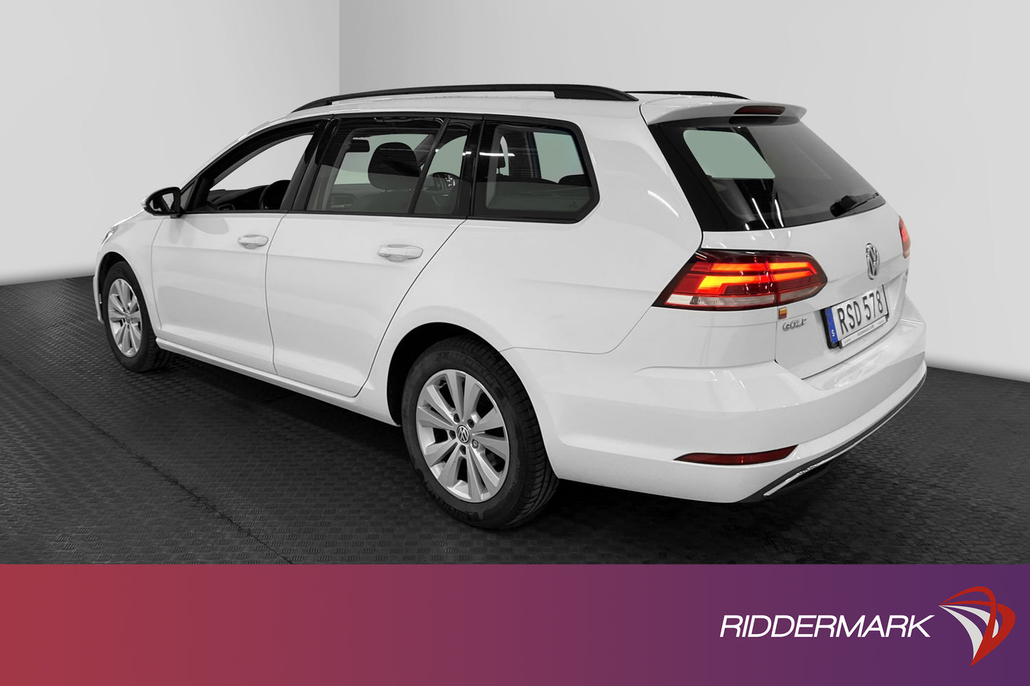 Volkswagen Golf SC 1.0 TSI 110hk B-kamera Adaptiv M-värmare