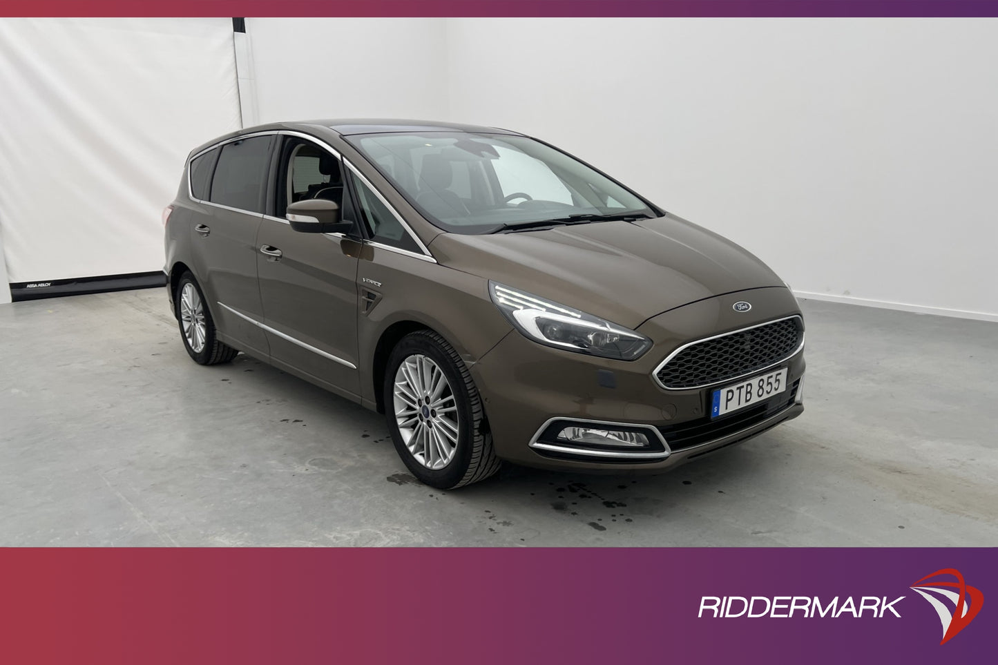 Ford S-Max 180hk Titanium Plus 7-Sits Pano Värm Kamera Drag