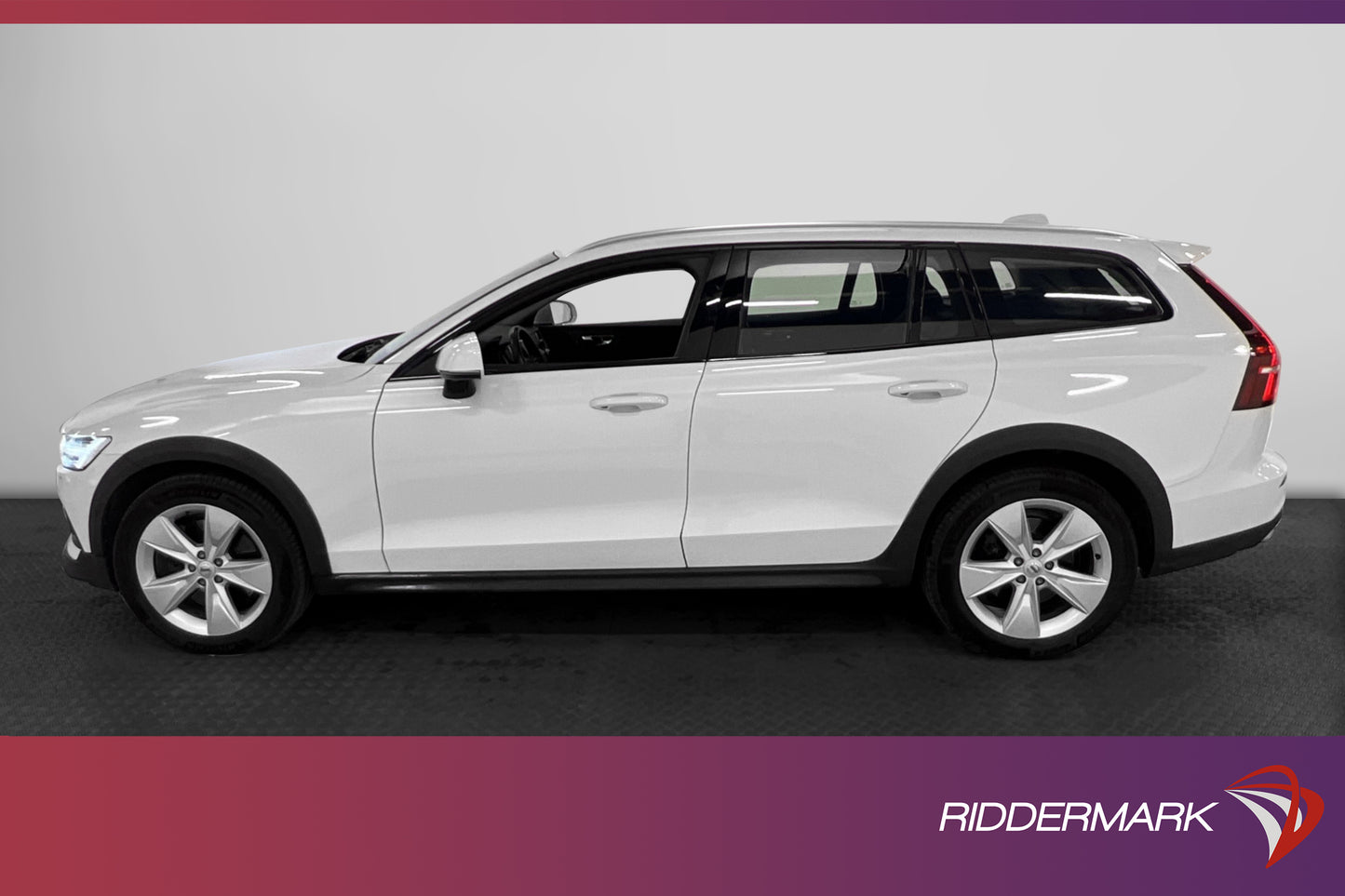 Volvo V60 Cross Country D4 AWD D-Värmare 360° VOC HuD Skinn