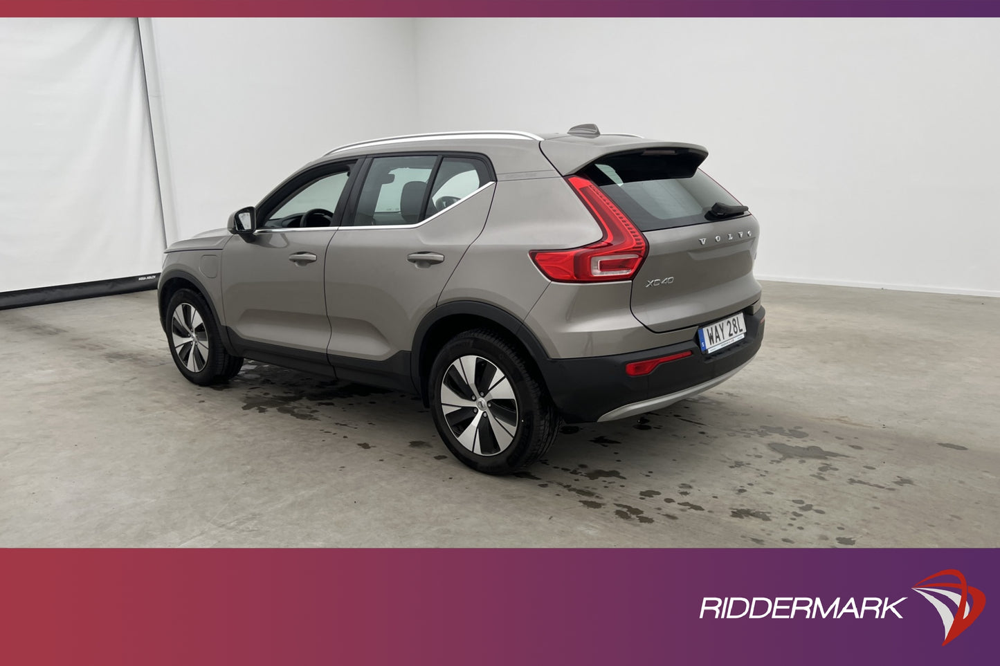 Volvo XC40 T4 Recharge TwEn 211hk Momentum 360 CarPlay Navi