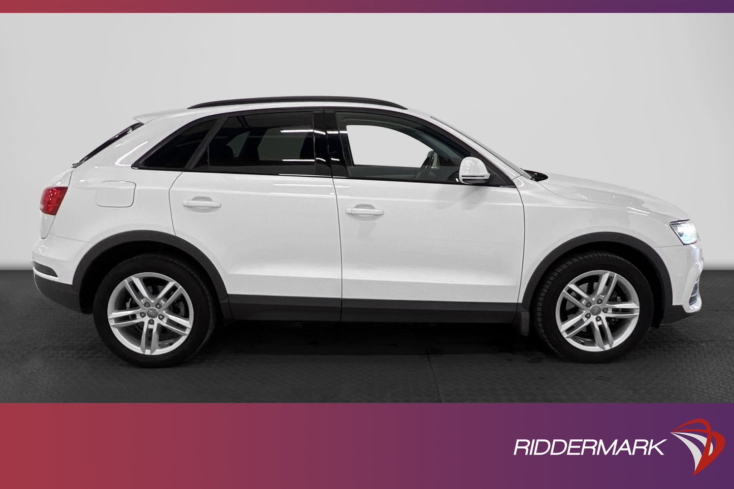 Audi Q3 2.0 TDI quattro  Sport Comfort Navi Drag 0.54L/Mil