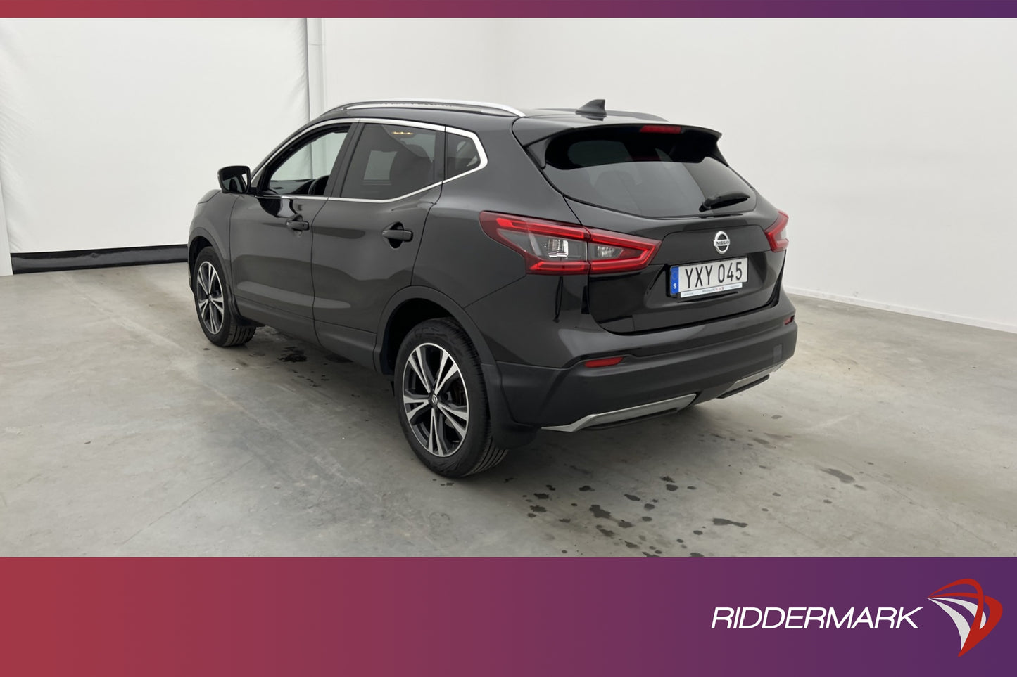 Nissan Qashqai 1.2 115hk Tekna 360° Navi Skinn En-brukare