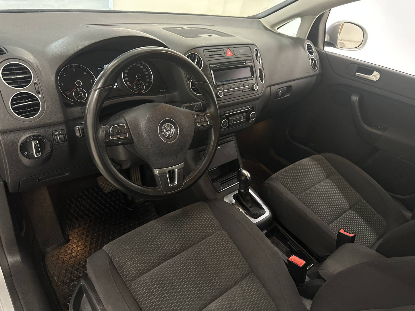 Volkswagen Golf Plus 1.6 TDI DSG Style Välservad 0,41L/Mil