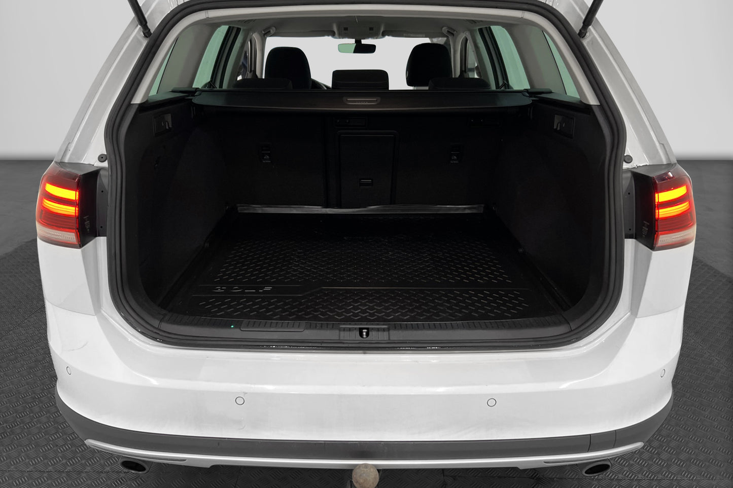 Volkswagen Golf Alltrack 1.8 TSI 180hk 4M Cockpit D-Värmare