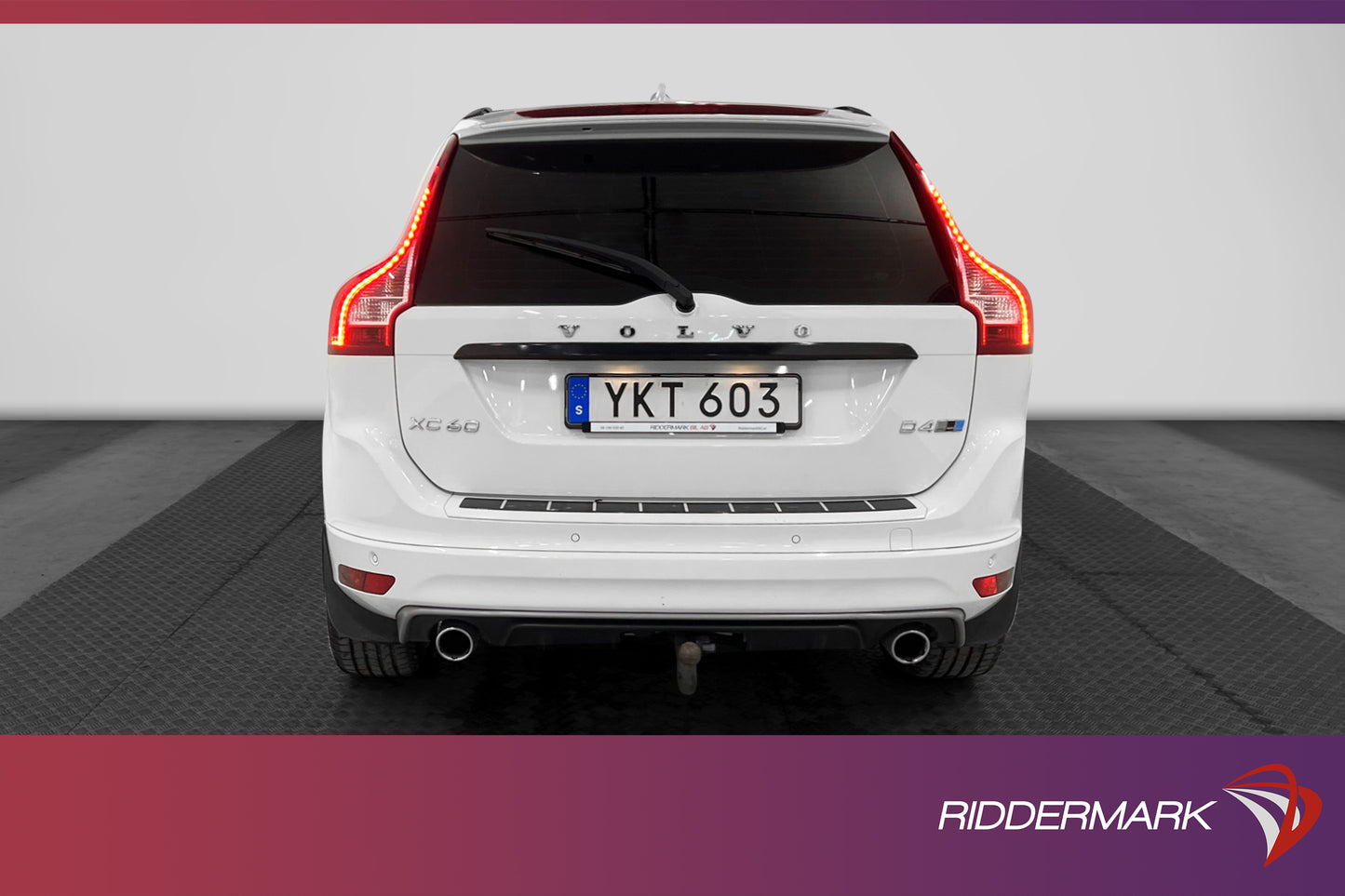 Volvo XC60 D4 AWD R-Design D-värm VOC Navi BLIS Drag