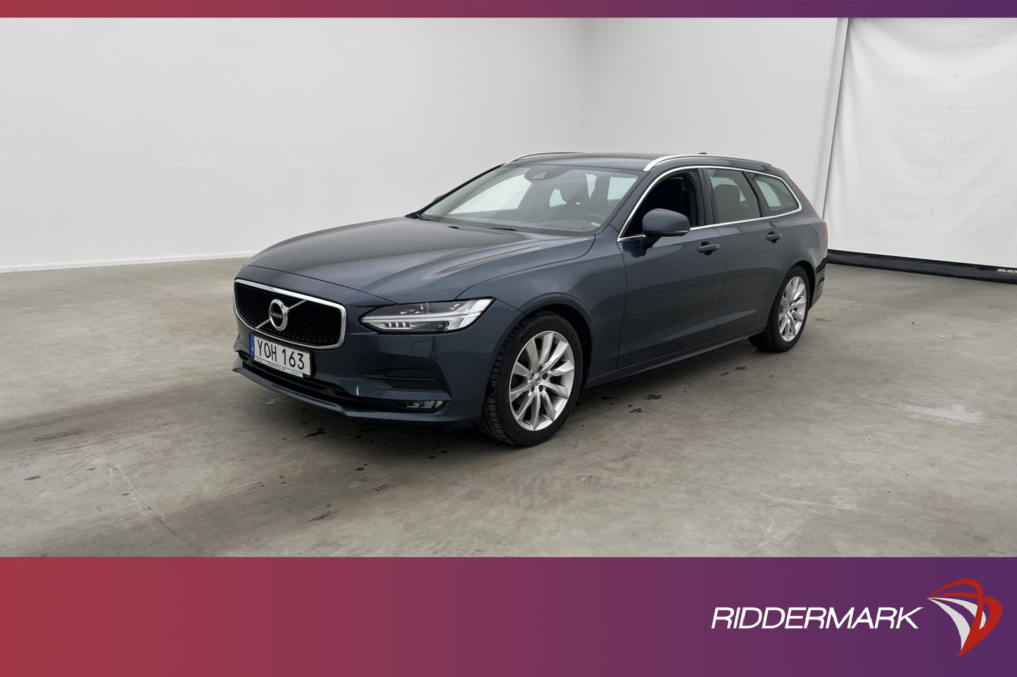 Volvo V90 D4 AWD 190hk Momentum VOC P-Värm Sensorer Drag