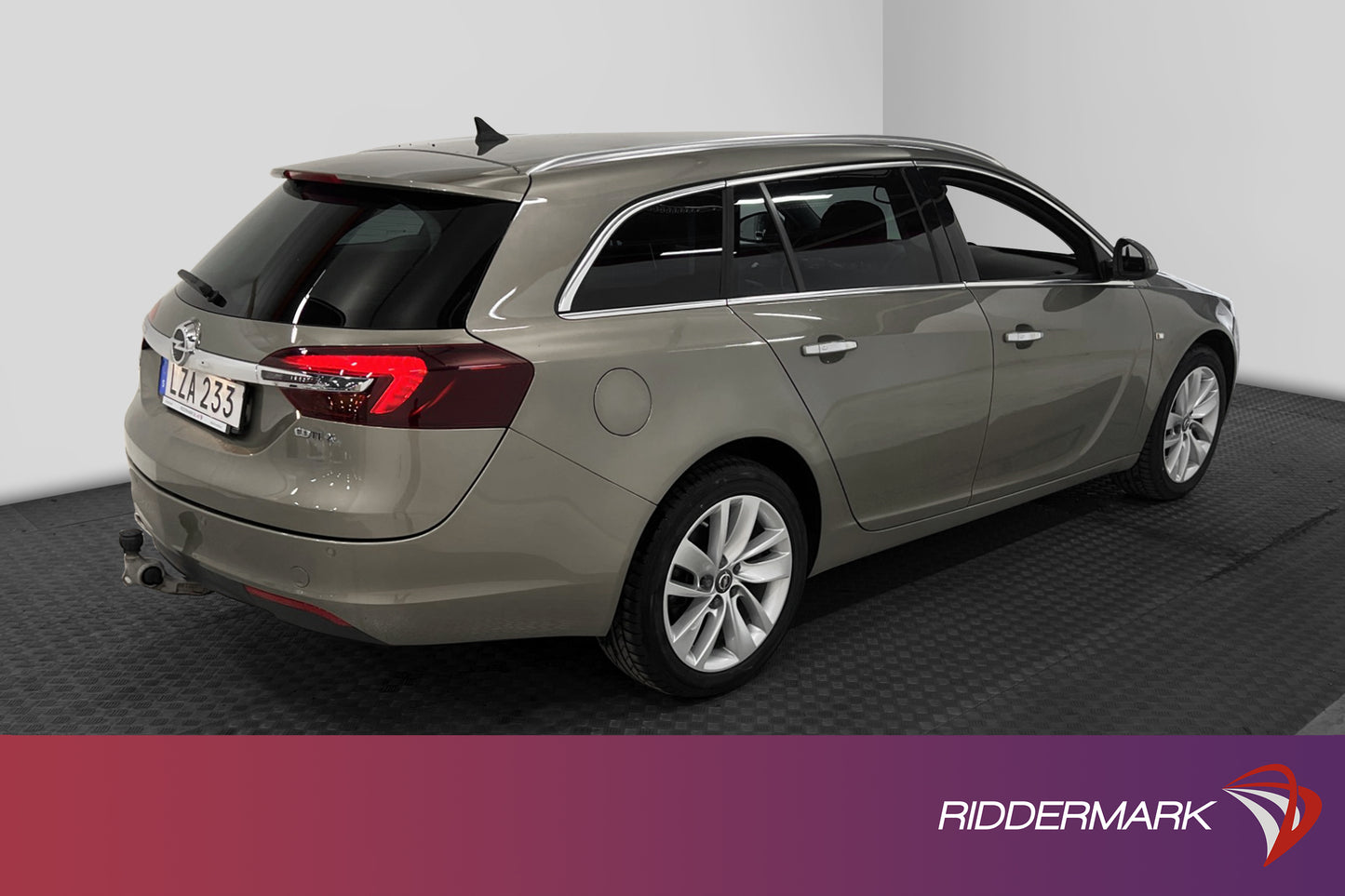 Opel Insignia 2.0 CDTI 170hk 4x4 D-Värm B-Kamera Ny Kamrem