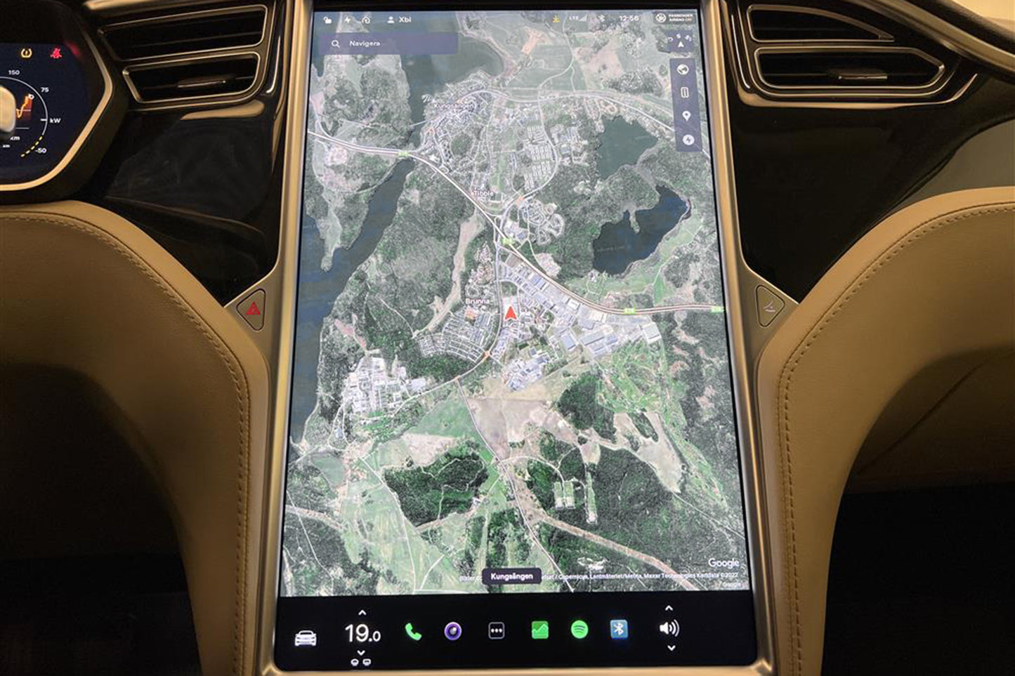 Tesla Model S 85 367hk Panorama Navigator Autopilot