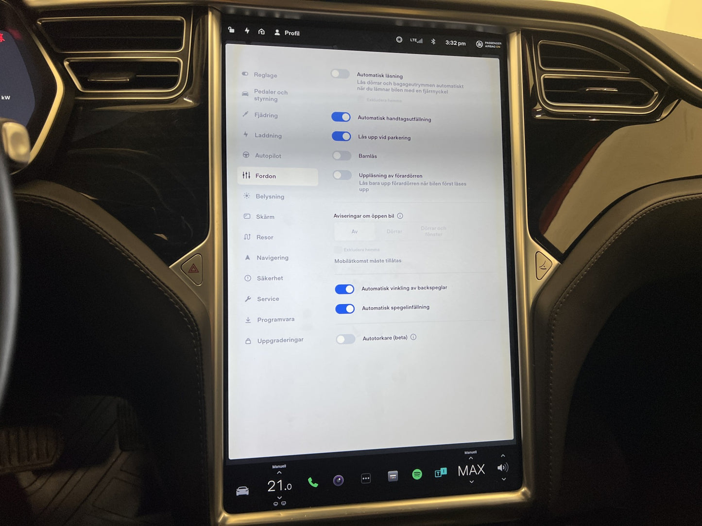 Tesla Model S 75 320hk Svensksåld Autopilot MOMS