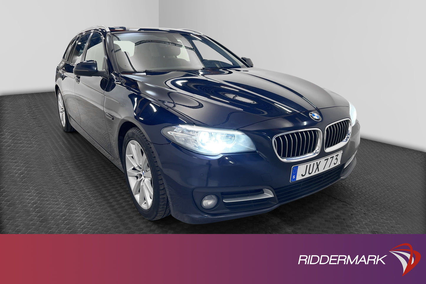 BMW 520 d xDrive Touring 190hk Navi Drag Skinn Sensorer