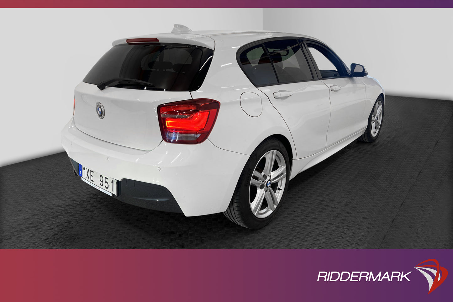 BMW 118d 143hk M Sport M-värmare Alcantara P-sensorer