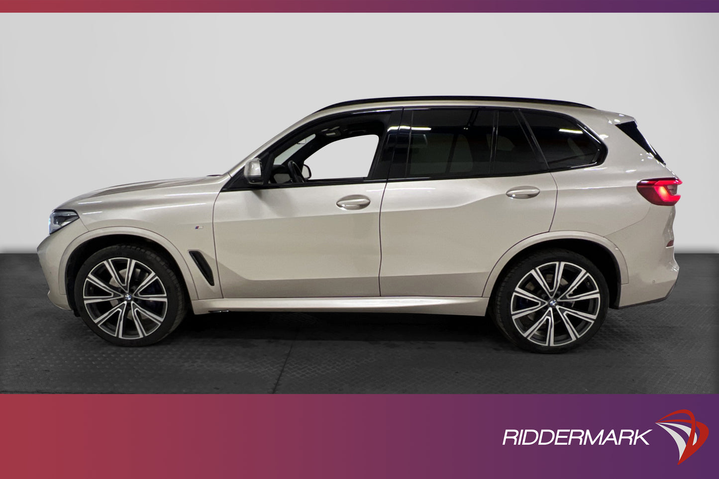 BMW X5 xDrive40i 340hk M Sport Pano H/K Värmare 360° Drag