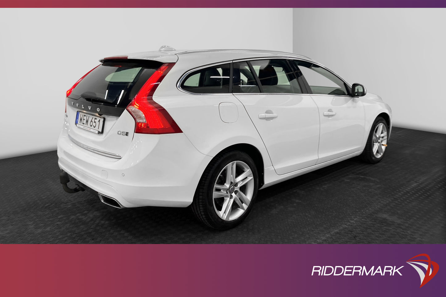 Volvo V60 D5 Plug-in AWD 231hk Summum T-Lucka Kamera VOC