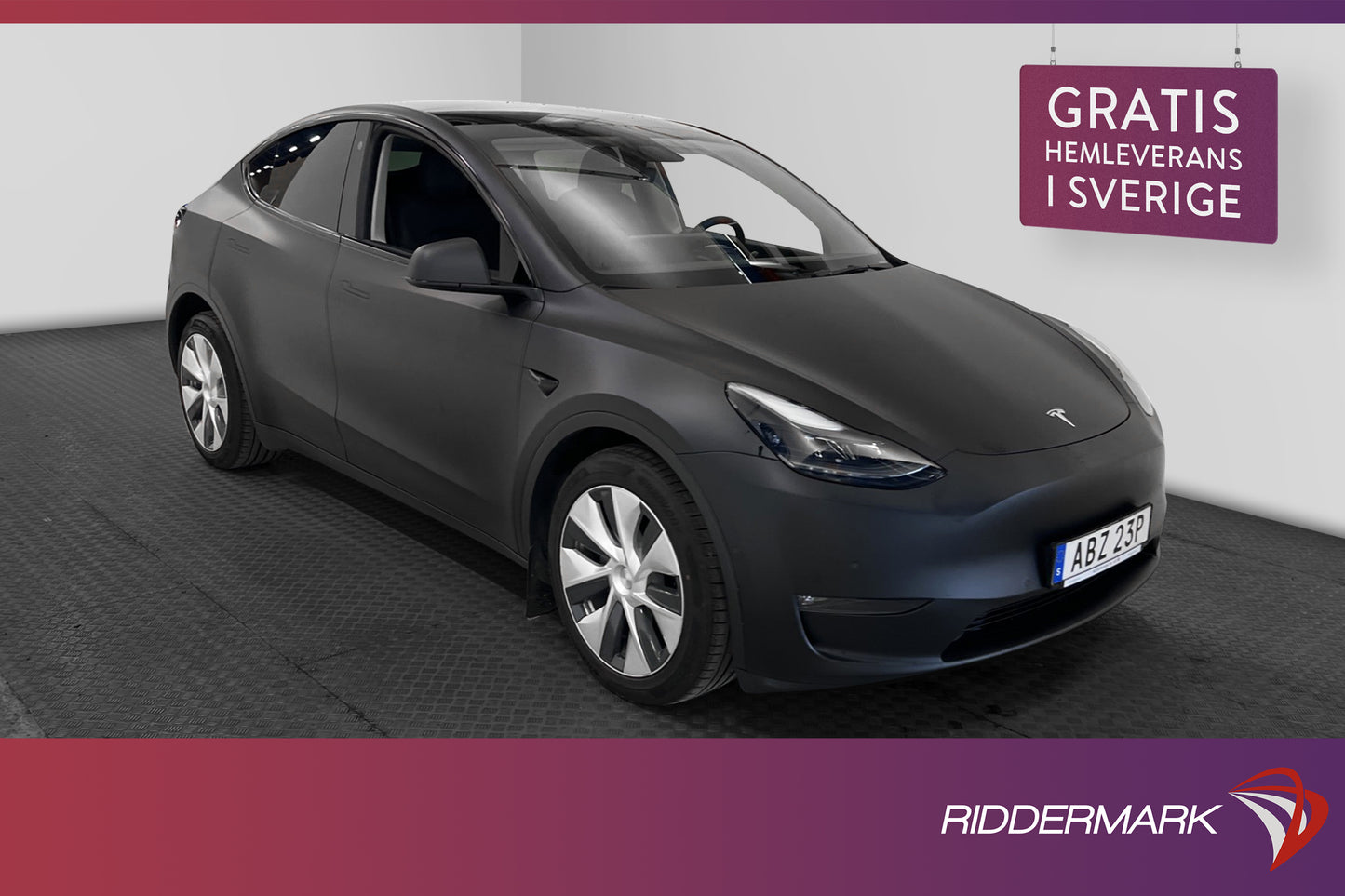 Tesla Model Y Long Range AWD 345hk Svensksåld Autopilot