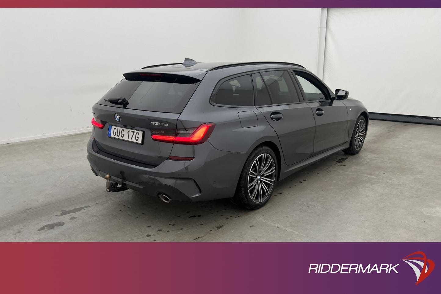 BMW 330 e xDrive Touring M Sport HiFi Kamera Elstolar MOMS