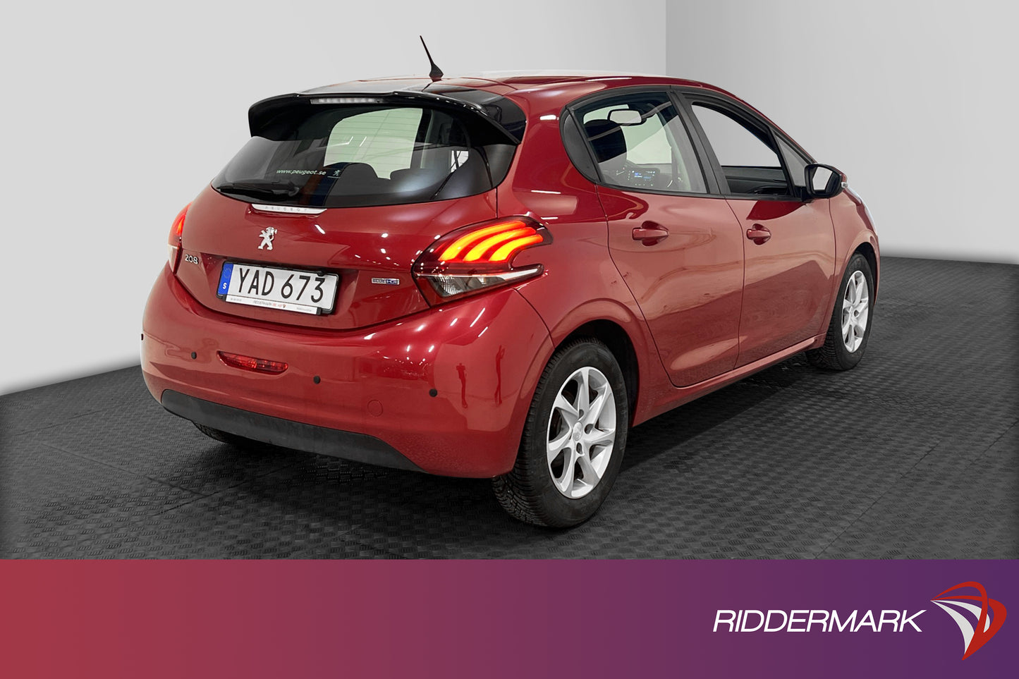 Peugeot 208 5-dörrar 1.6 99hk M&K-Värmare Bluetooth Sensorer