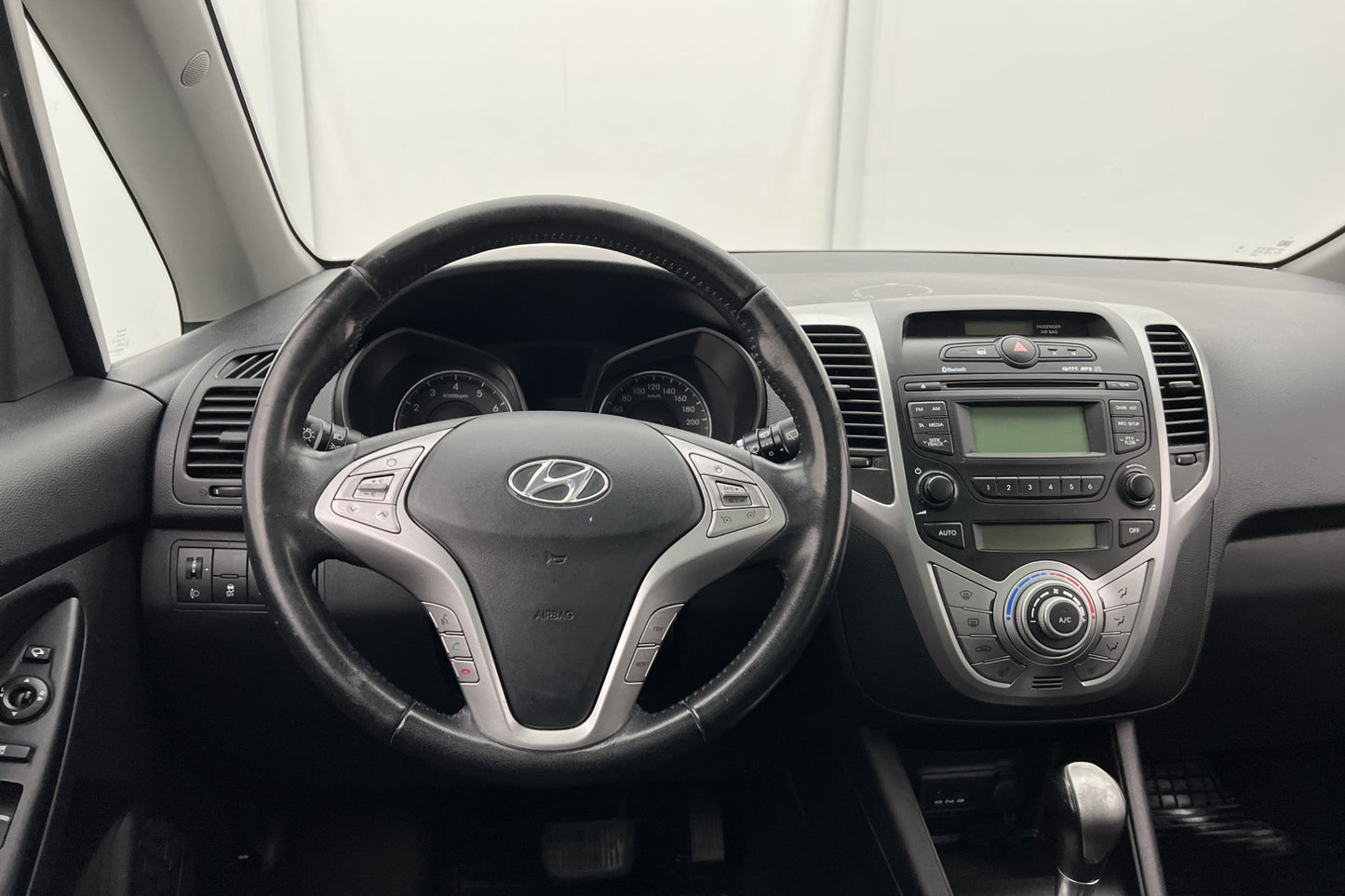 Hyundai ix20 125hk ComfortPlus Två-Brukare Panorama Sensorer