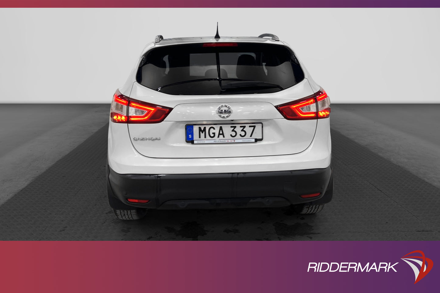 Nissan Qashqai 1.6 dCi Tekna Pano Navi 360°kamera  130hk