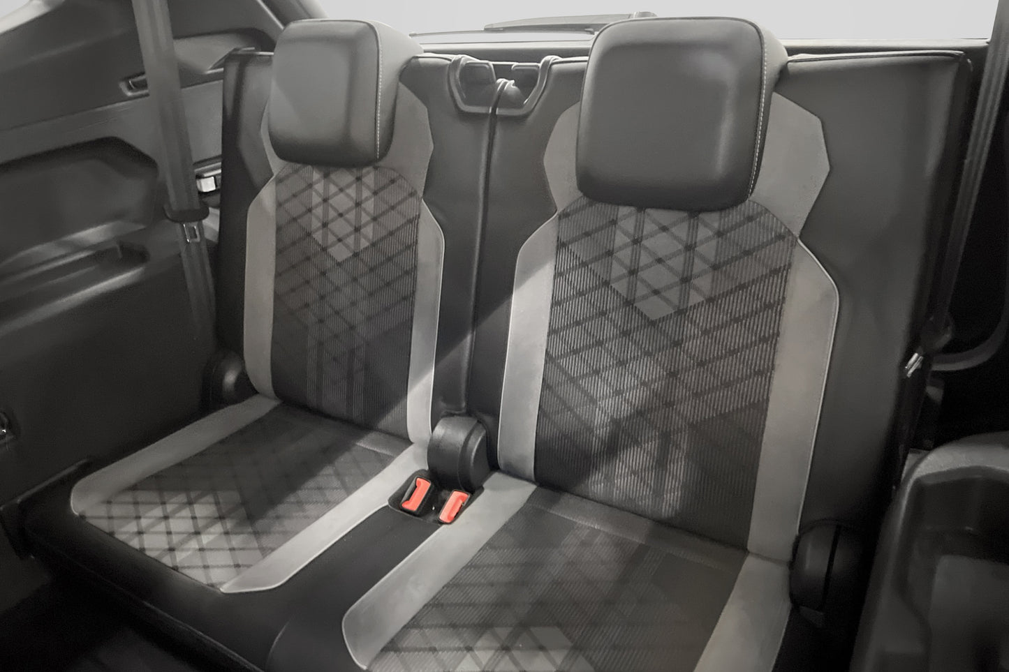 Volkswagen Tiguan Allspace 4M 200hk 7-Sits R-Line Värmare