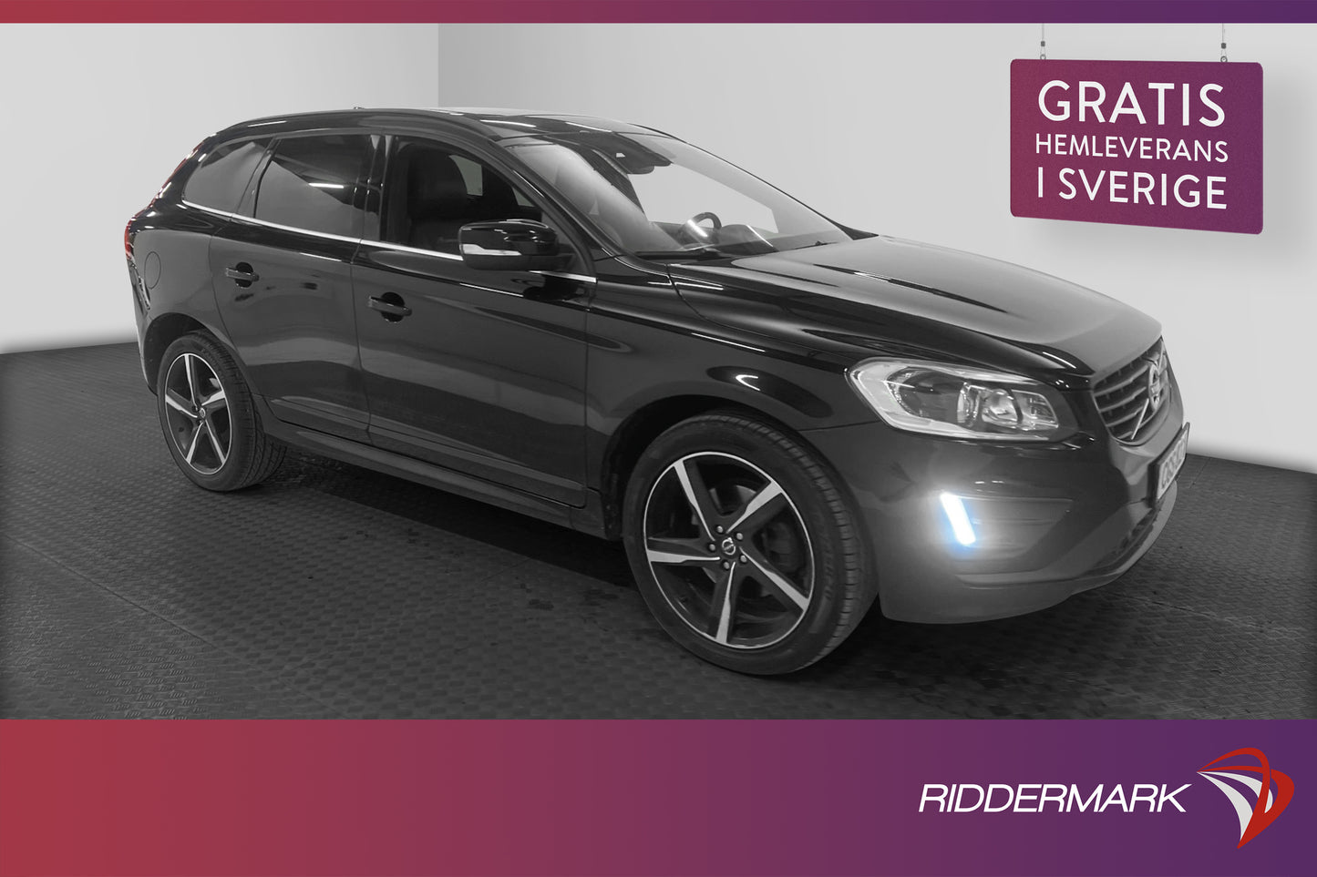 Volvo XC60 D5 AWD Black R-Design BE Pro VOC Pano Drag D-värm