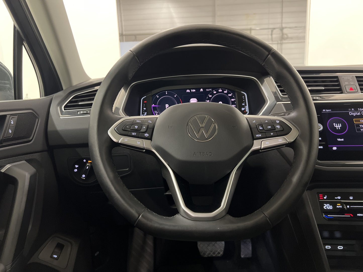 Volkswagen Tiguan 4M 200hk Cockpit Värmare IQ.Light Drag