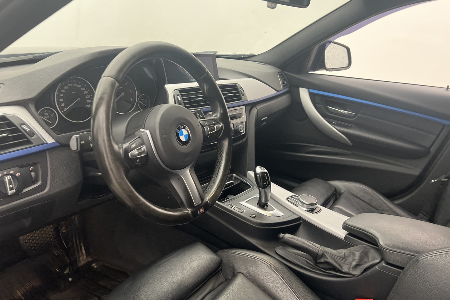 BMW 320 d xDrive Touring M Sport HiFi Navi Skinn Välservad