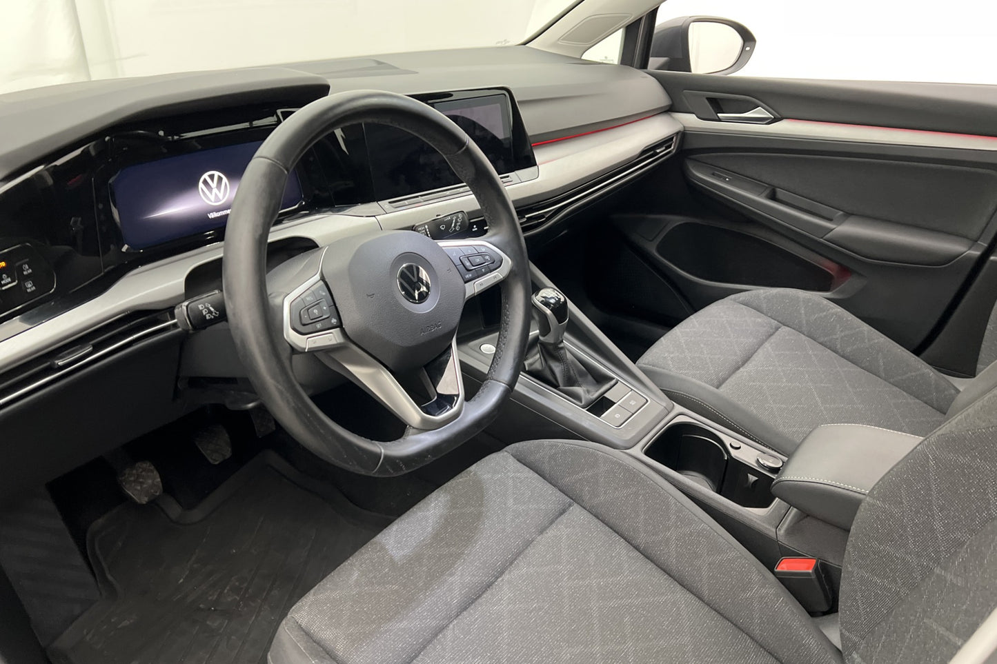 Volkswagen Golf 1.0 TSI 110hk  Rattvärme Carplay Sensorer