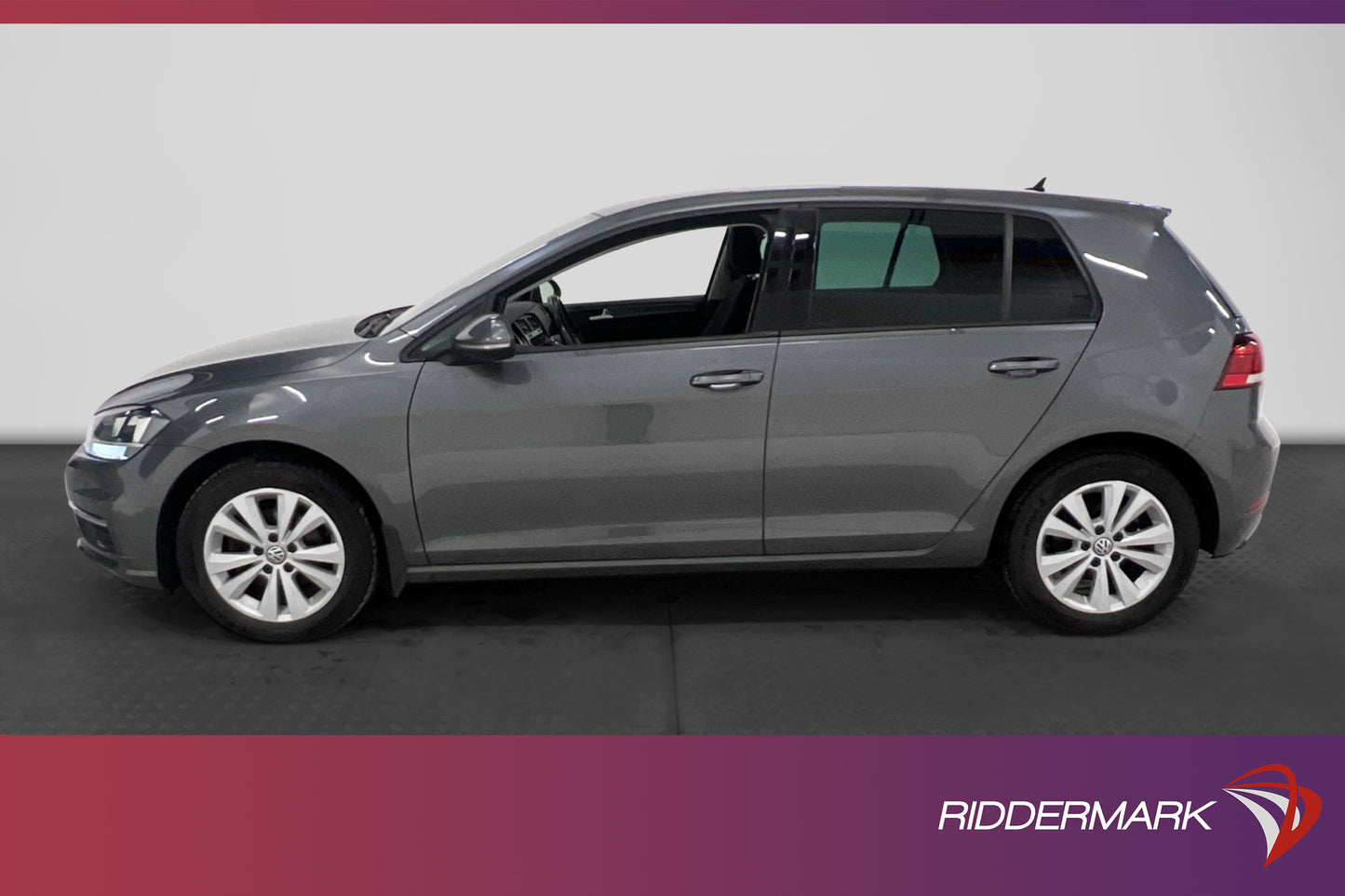 Volkswagen Golf 1.0 TSI 115hk Kamera Carplay Drag Välservad