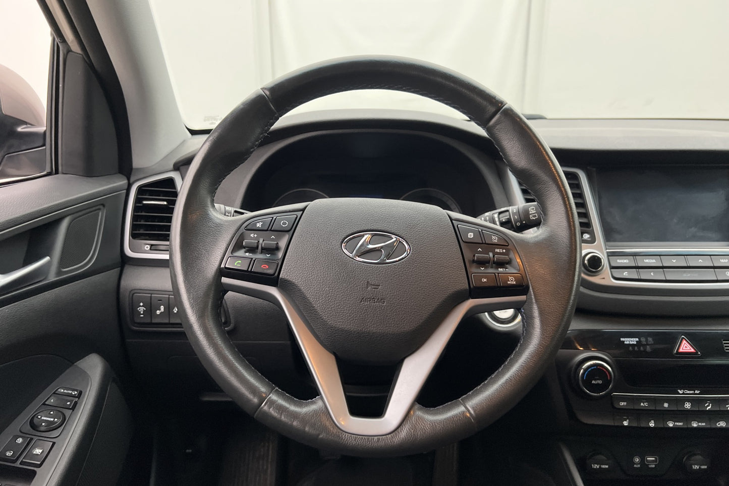 Hyundai Tucson 4WD 136hk Comfort Plus Värm Kamera Navi Drag