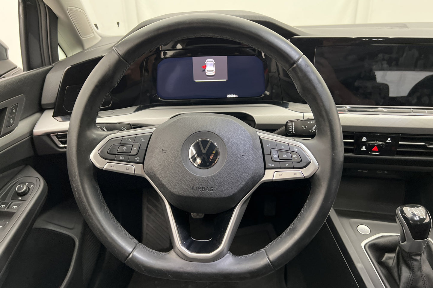 Volkswagen Golf 1.0 TSI 110hk  Rattvärme Carplay Sensorer