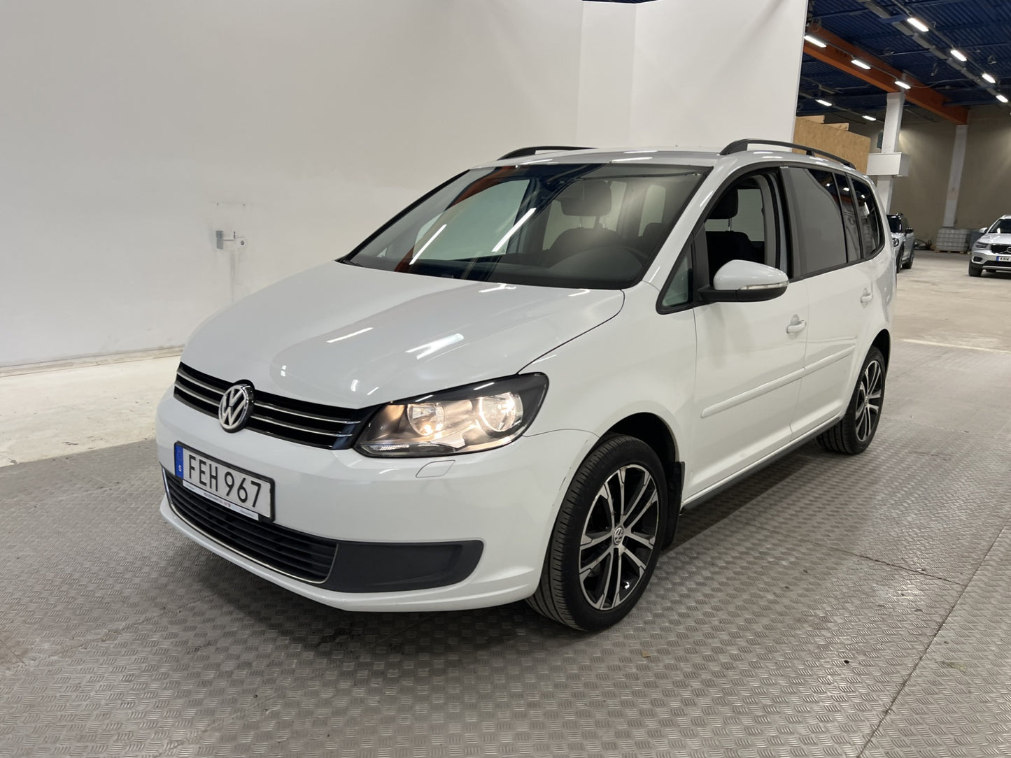 Volkswagen Touran 1.4 TSI EcoFuel 150hk B-kamera Dragkrok