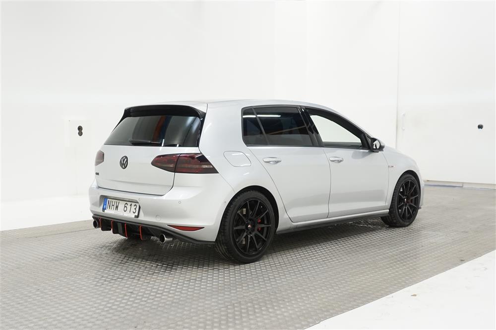 Volkswagen Golf GTI Performance (230hk) 0,64l/mil Nyservad