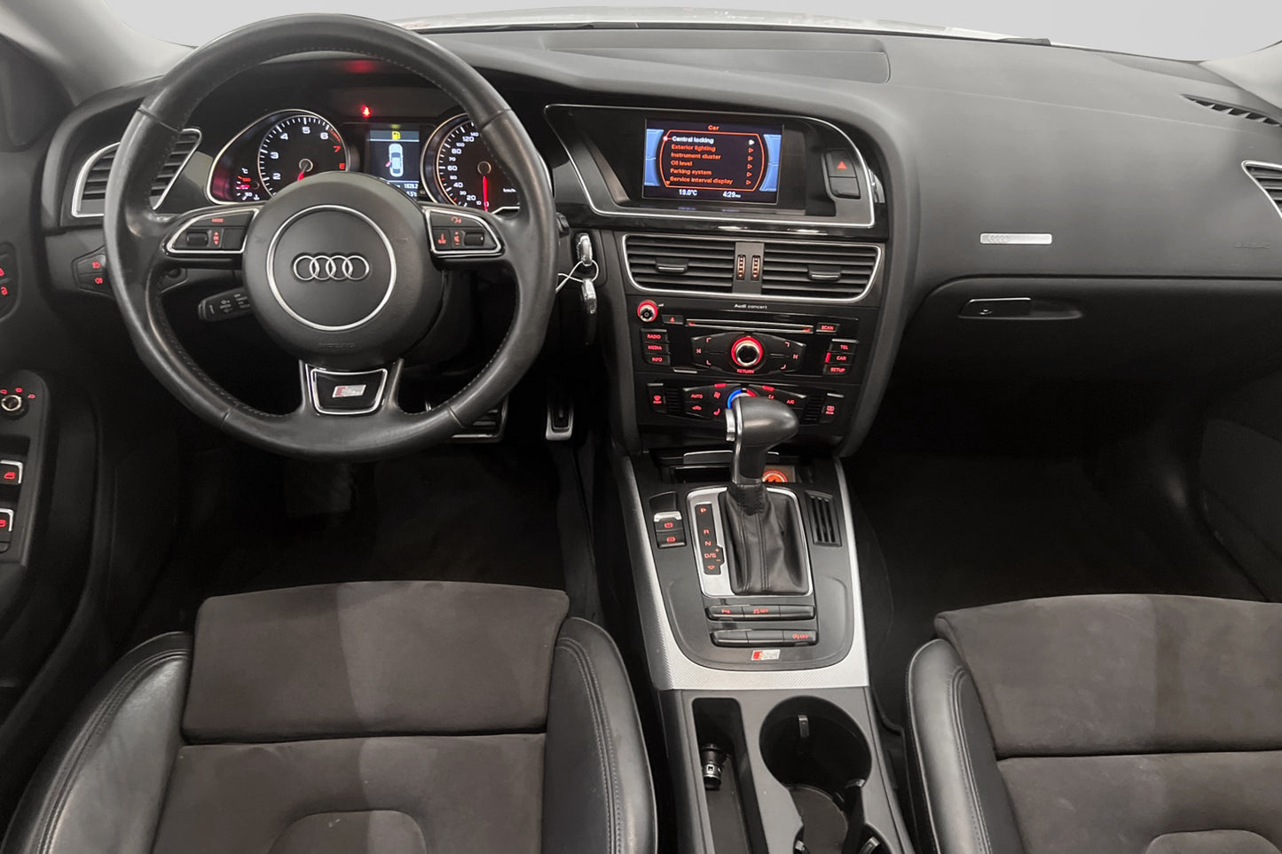 Audi A5 SB 1.8 TFSI 170hk S-Line Skinn/Alcantara Sensorer