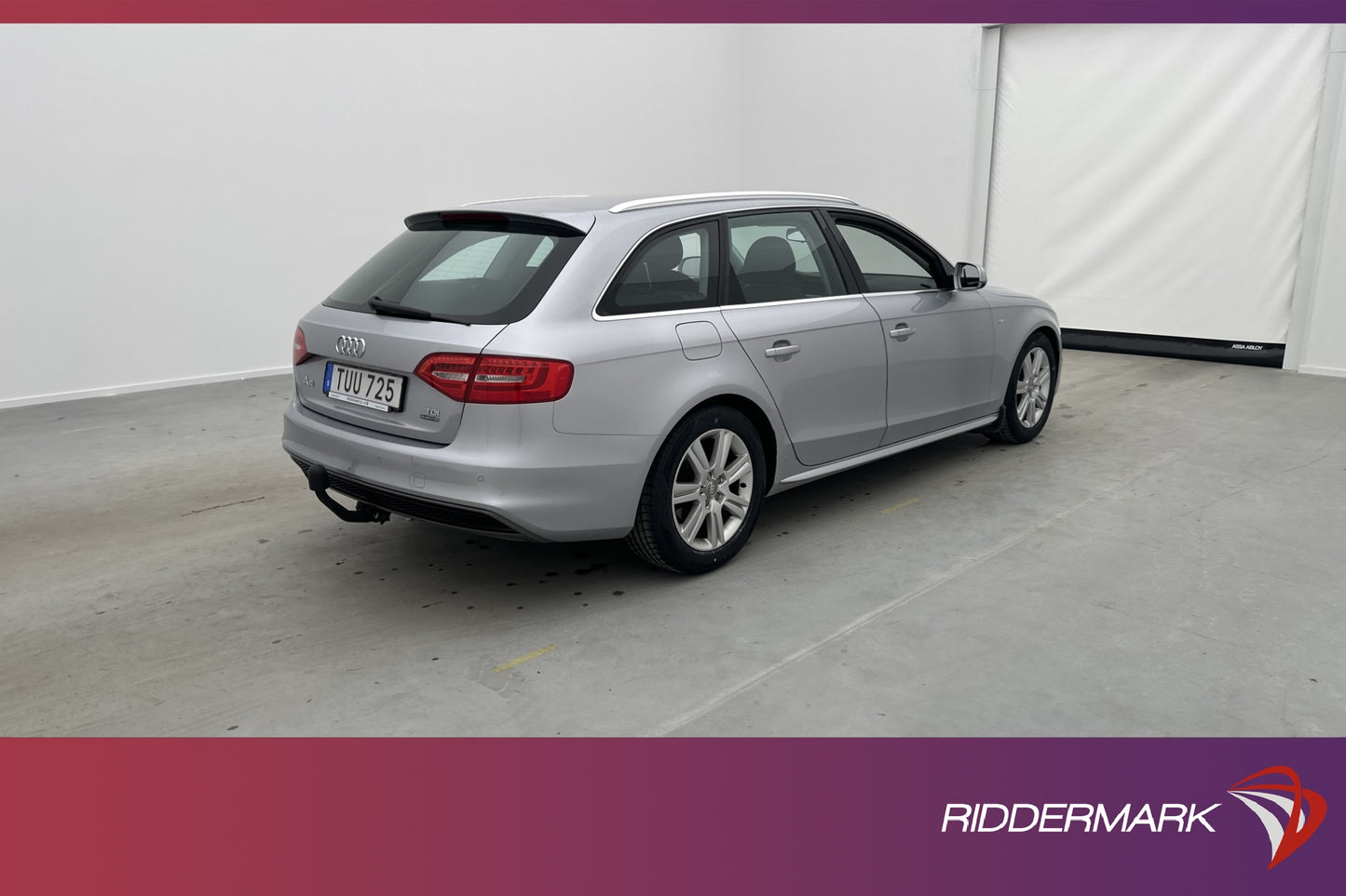 Audi A4 Avant 2.0 TDI Quattro 190hk S-Line P-sensorer Drag