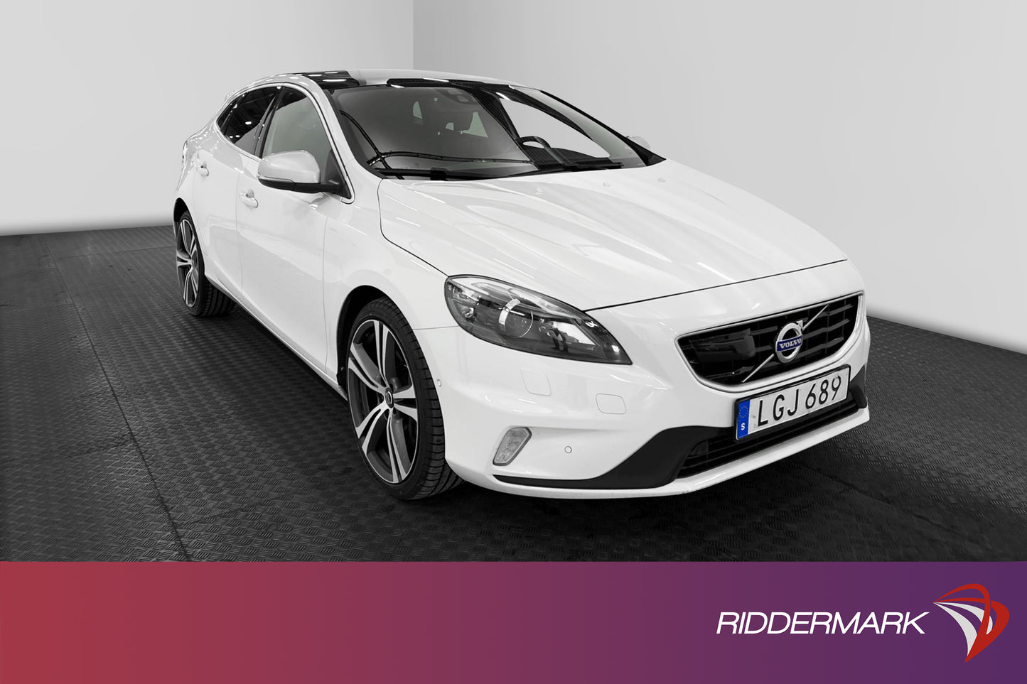 Volvo V40 T5 245hk R-Design VOC Kamera Pano Blis Parkassist