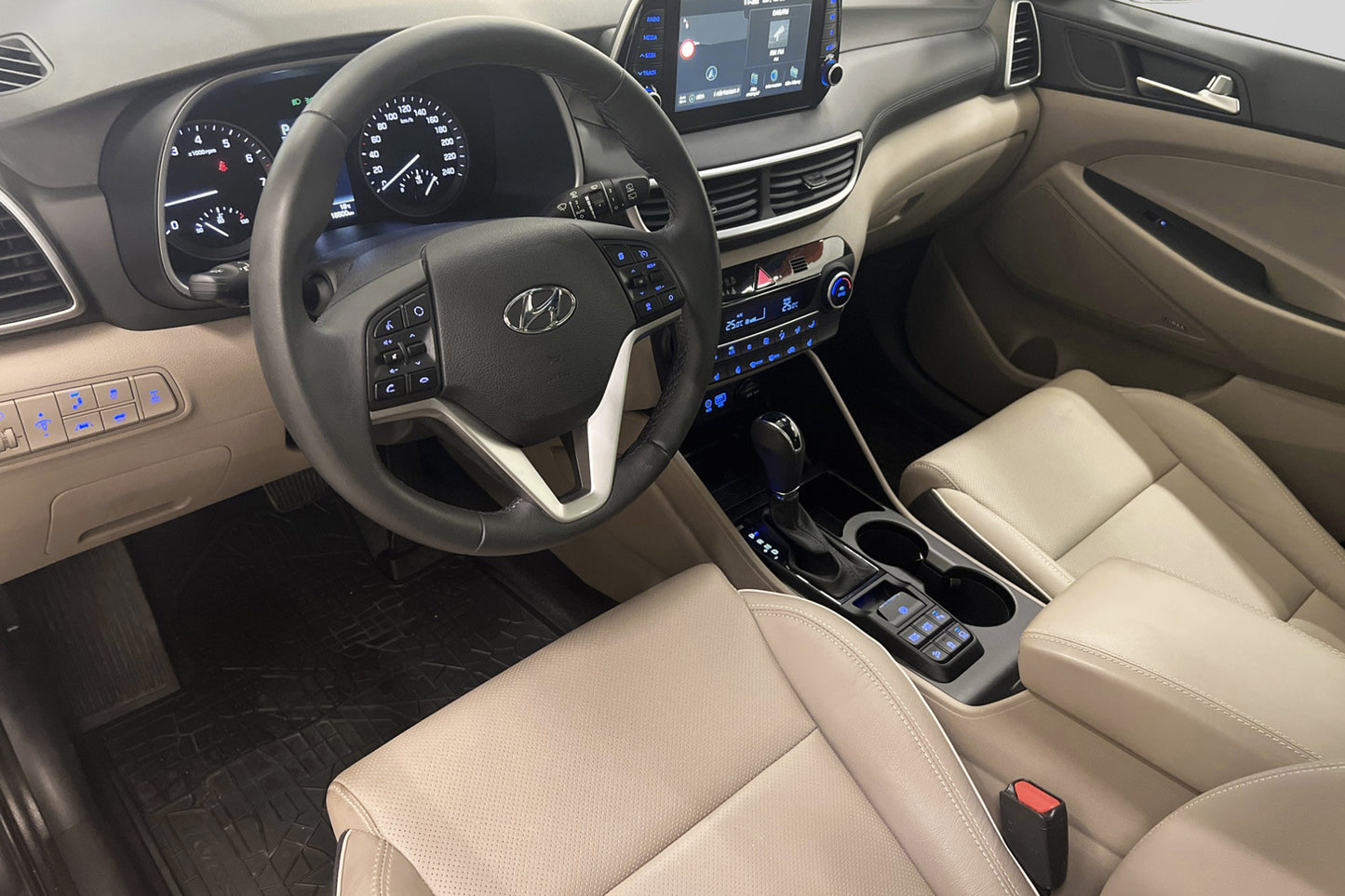 Hyundai Tucson 1.6 T-GDI 4WD Premium 360° Pano Krell MOMS