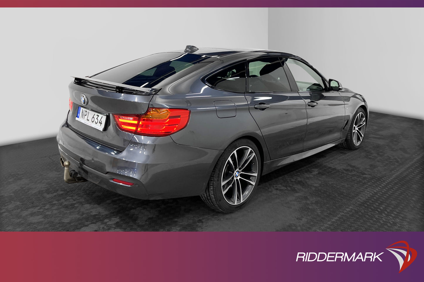 BMW 330 GT 258hk xDrive M-Sport H/K Pano Head Up B-Kamera